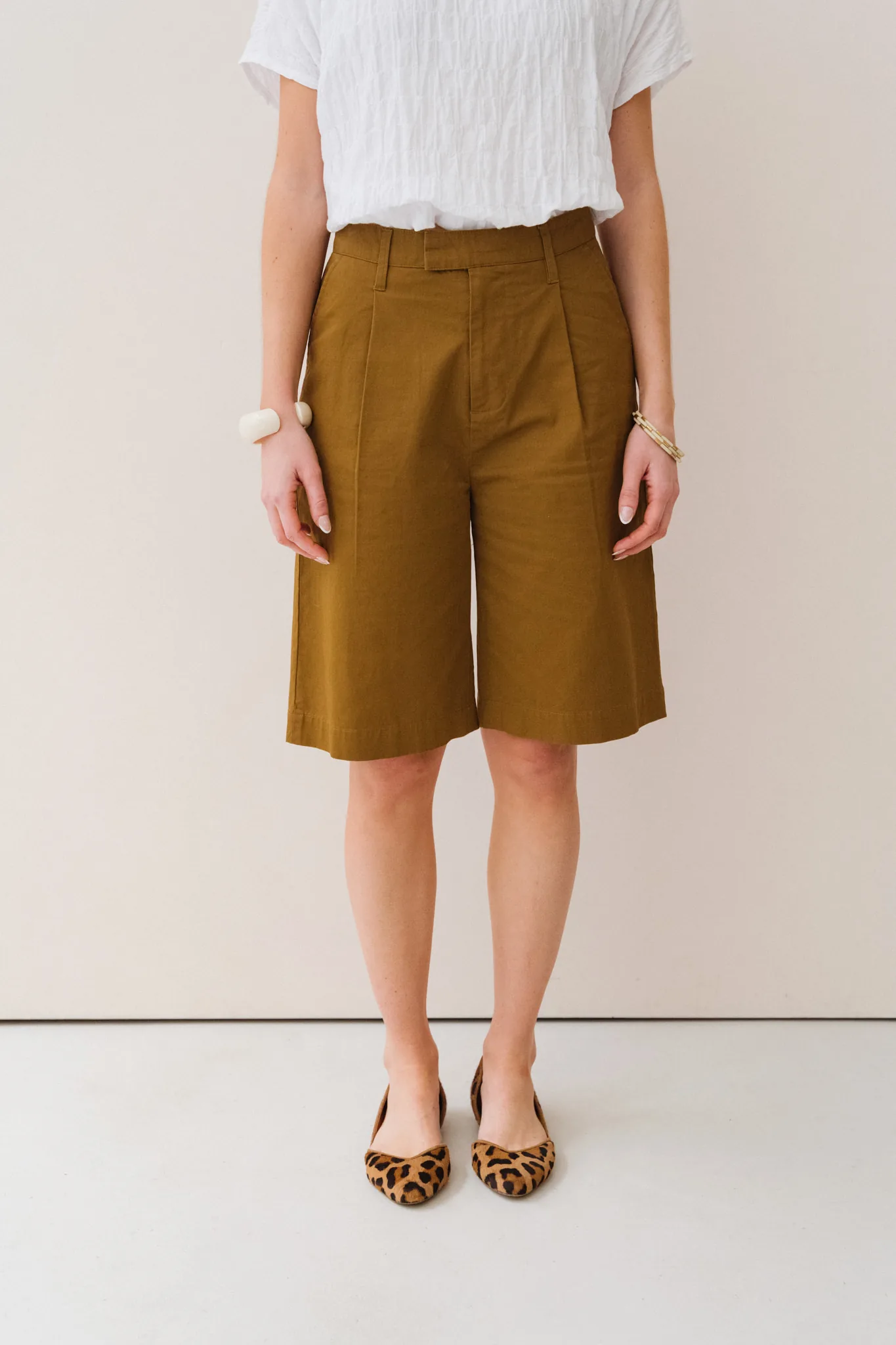 jannie-bermuda-maxime-femme-marron-1.webp