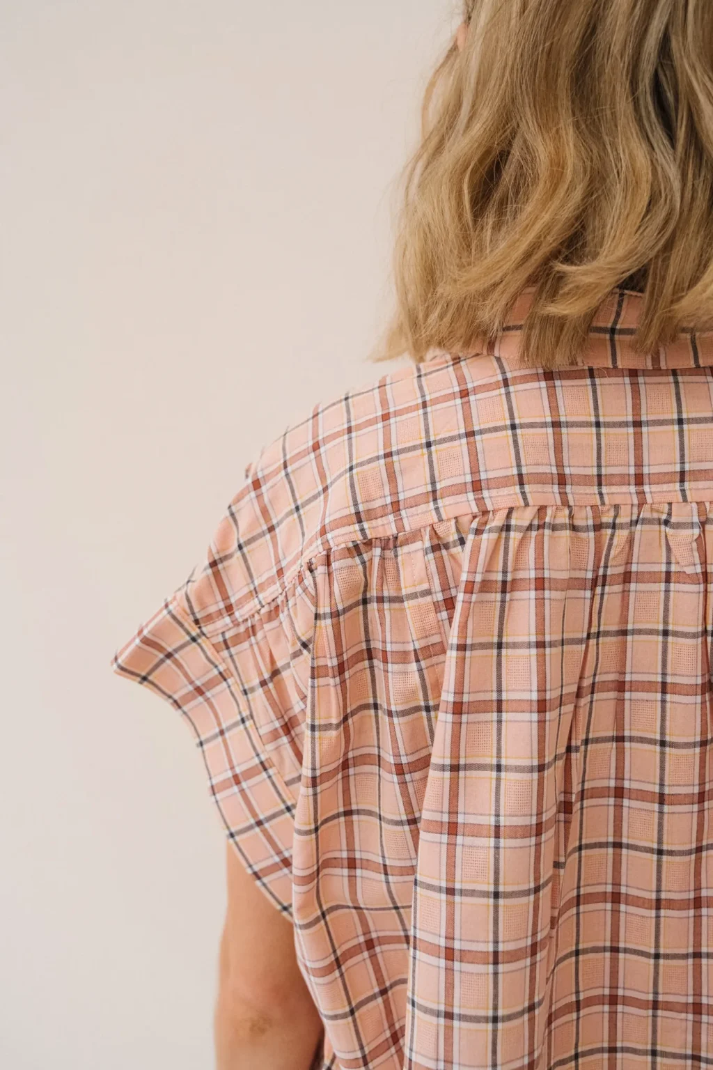 jannie-blouse-hortense-femme-nude-matiere-2.webp