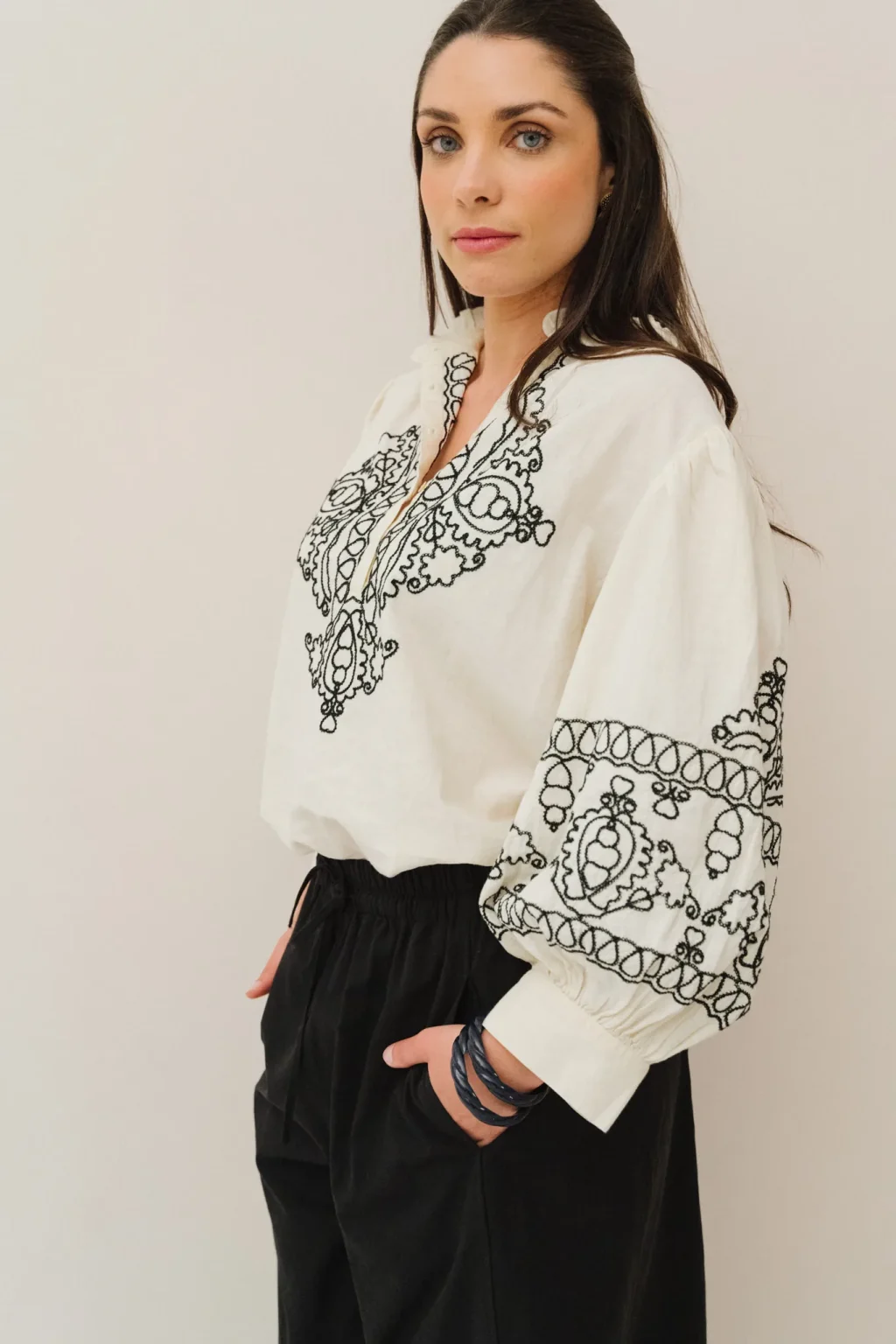 jannie-blouse-victoria-femme-2.webp