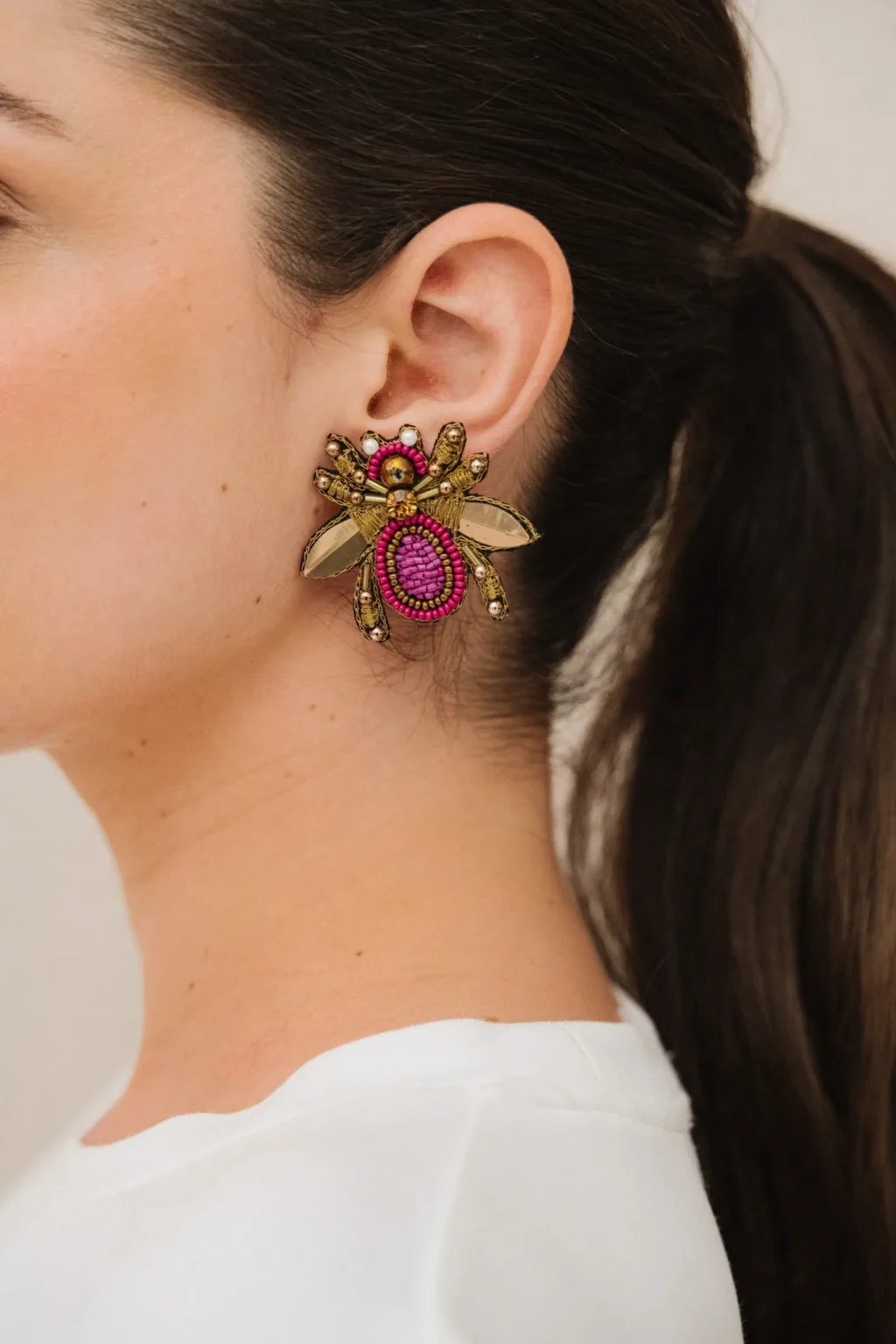 jannie-boucles-fanny-femme-rose-matiere-1.webp