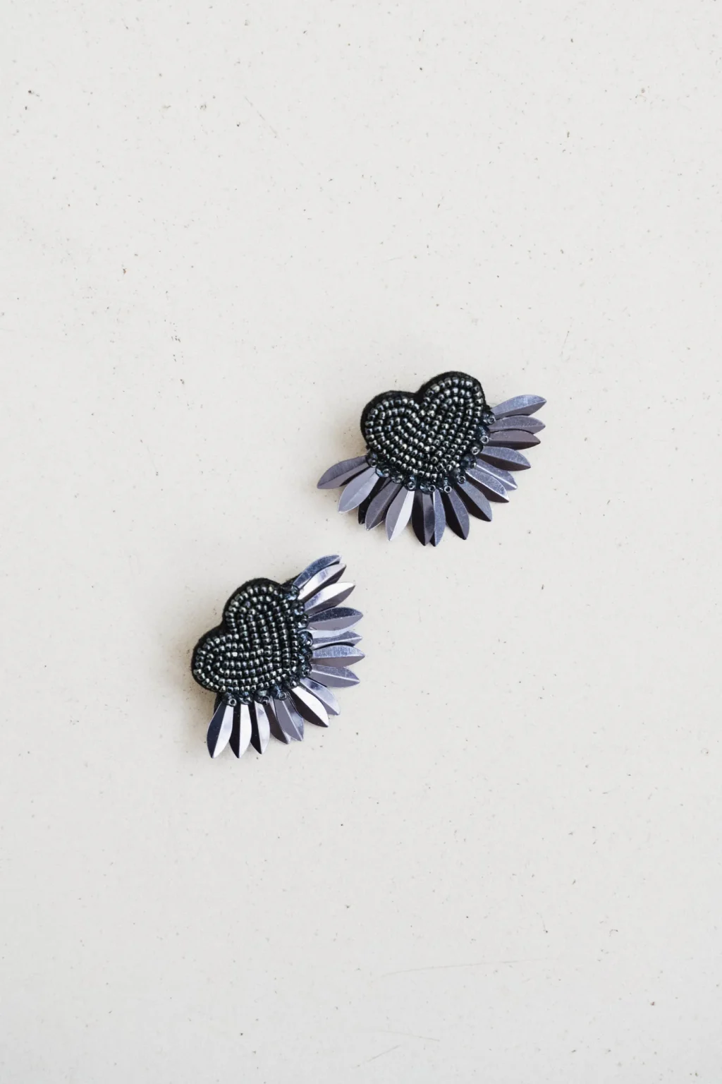 jannie-boucles-louise-femme-bleu-nuit-1.webp