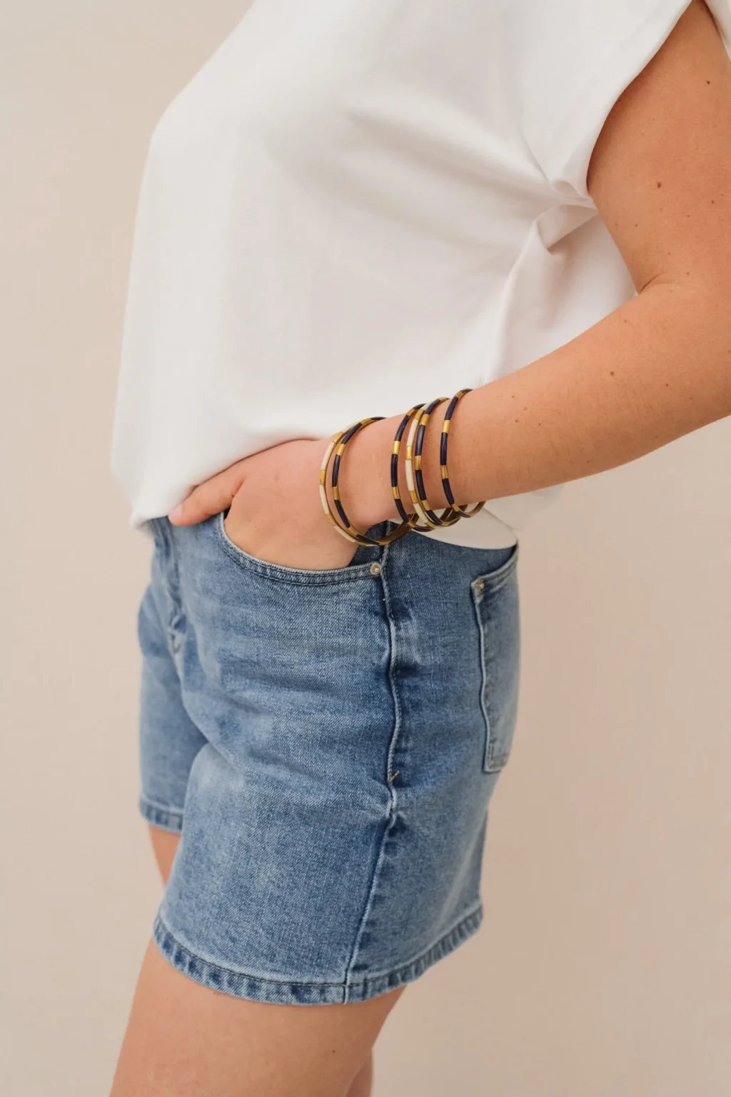 jannie-bracelet-romy-femme-bleu-marine-3.webp