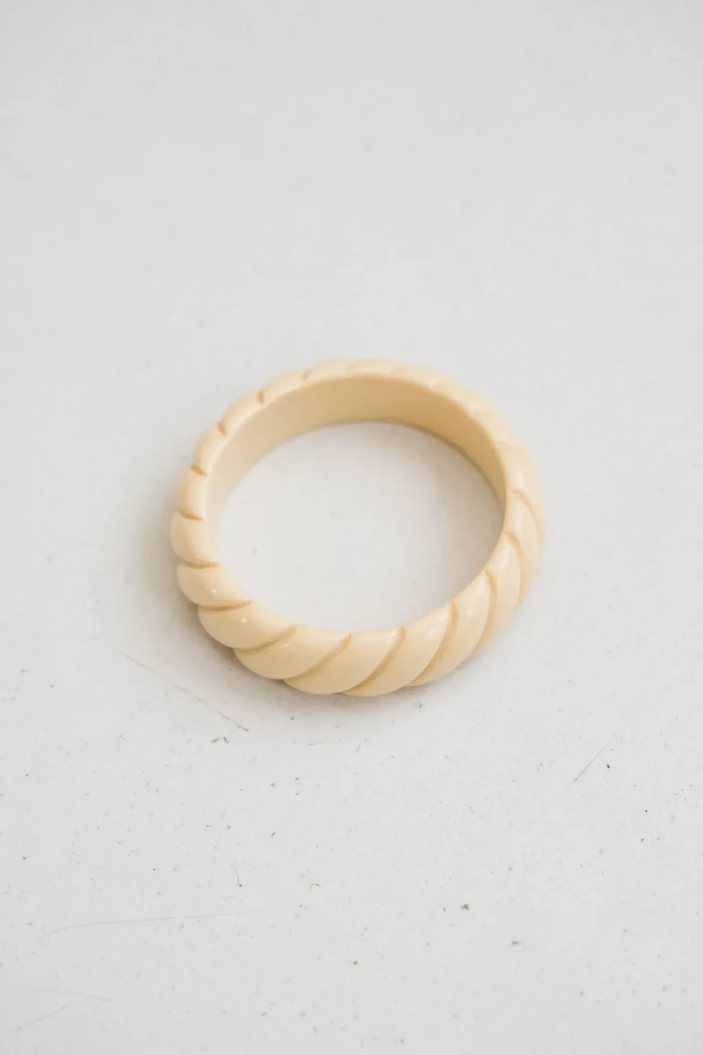 jannie-bracelet-suzie-femme-beige-1.webp