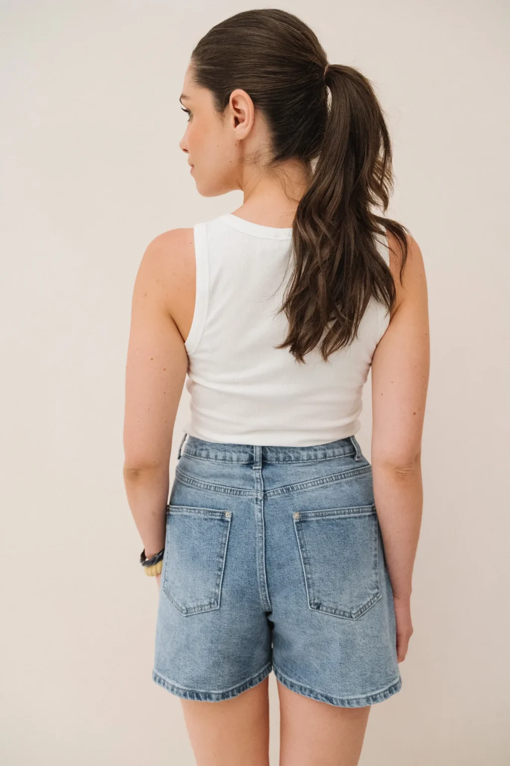 jannie-debardeur-celine-femme-blanc-3.webp