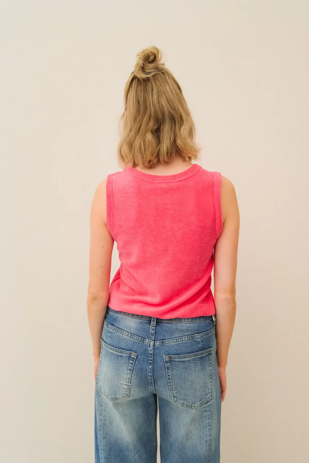 jannie-debardeur-gisele-femme-rose-3.webp
