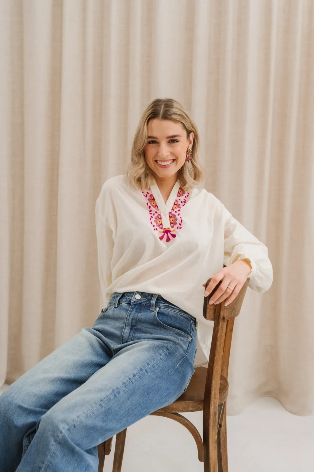 jannie-look-femme-blouse-jacinthe-jean-virginie-1.webp
