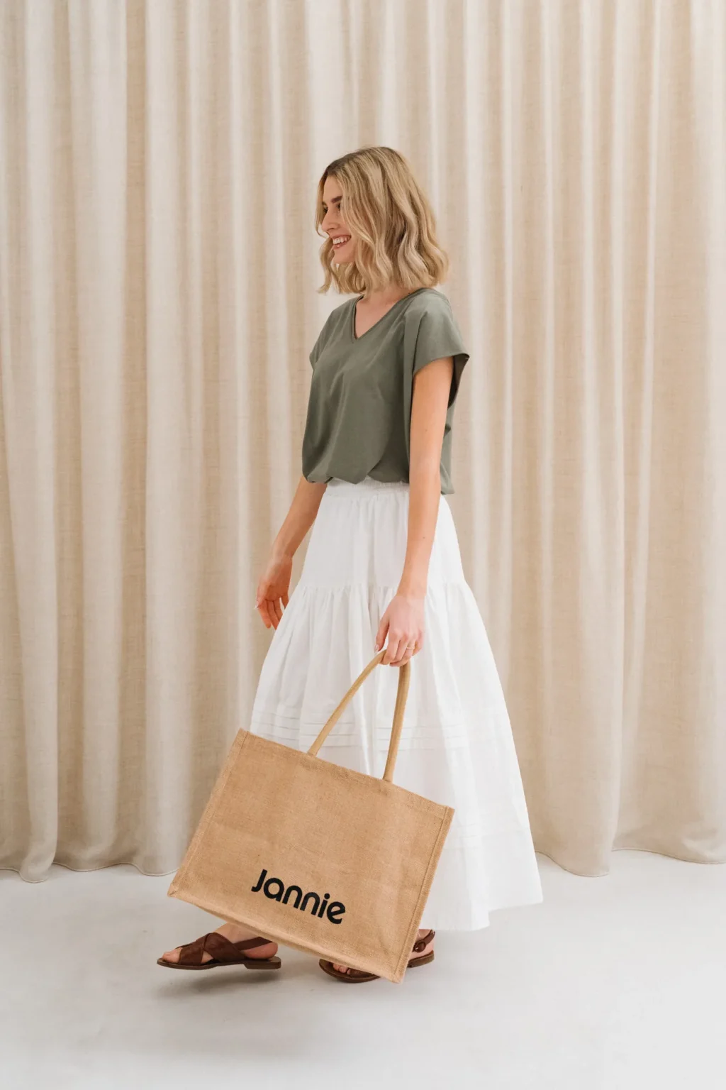 jannie-look-femme-tee-shirt-anais-jupe-anna-1.webp