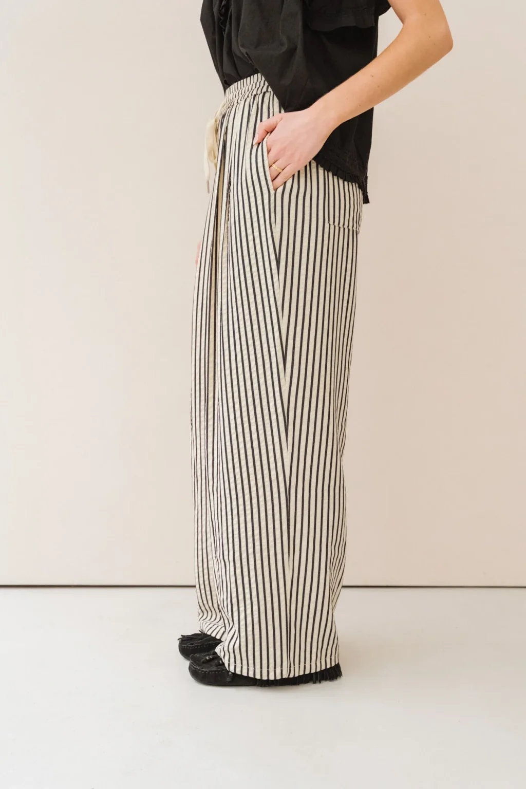 jannie-pantalon-mila-femme-2.webp