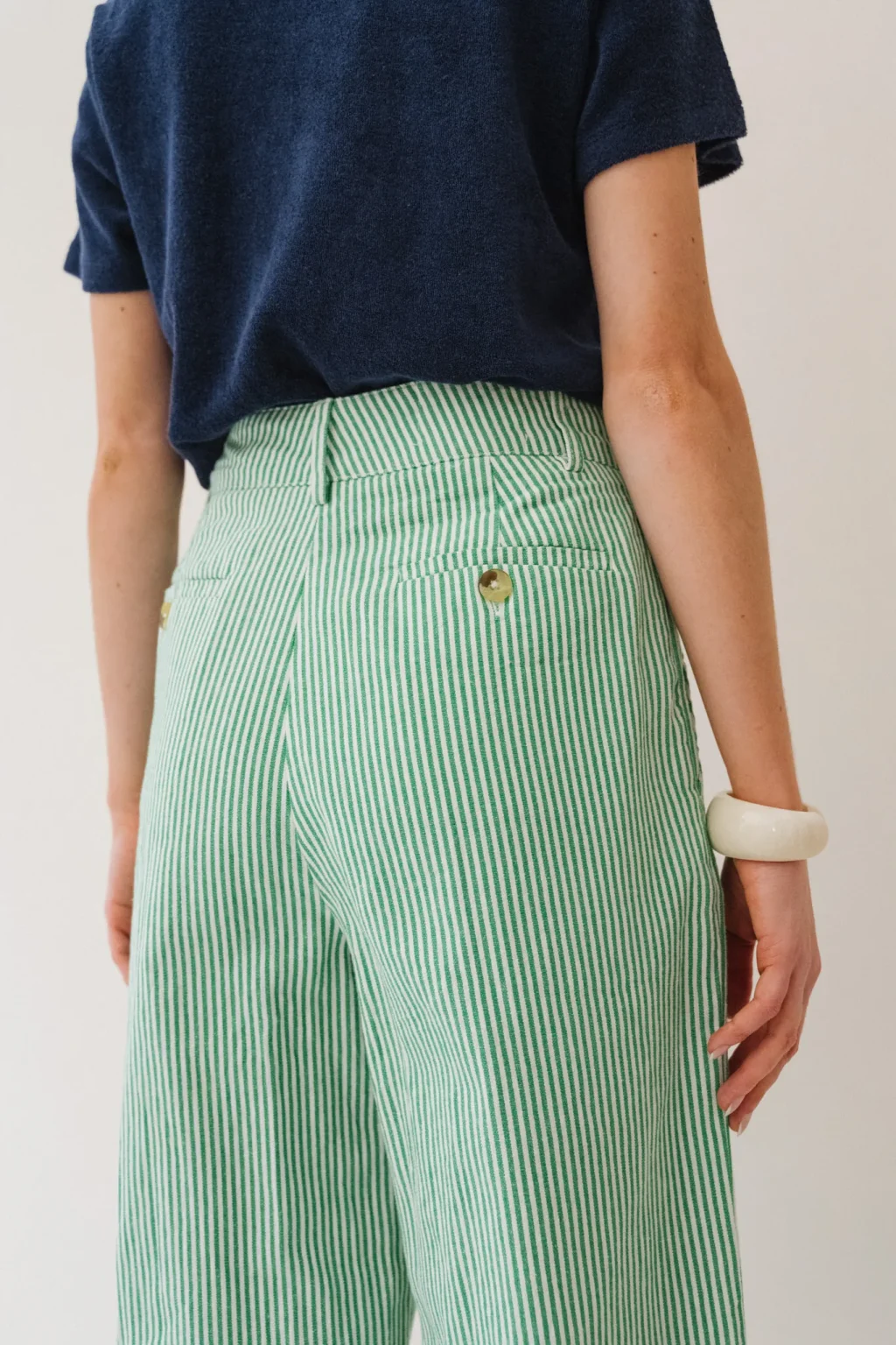 jannie-pantalon-paola-femme-matiere-1.webp