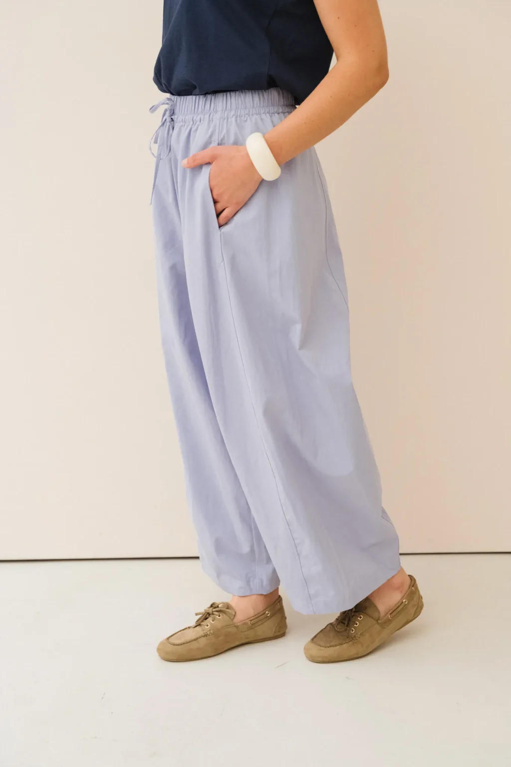 jannie-pantalon-zola-femme-lila-2.webp