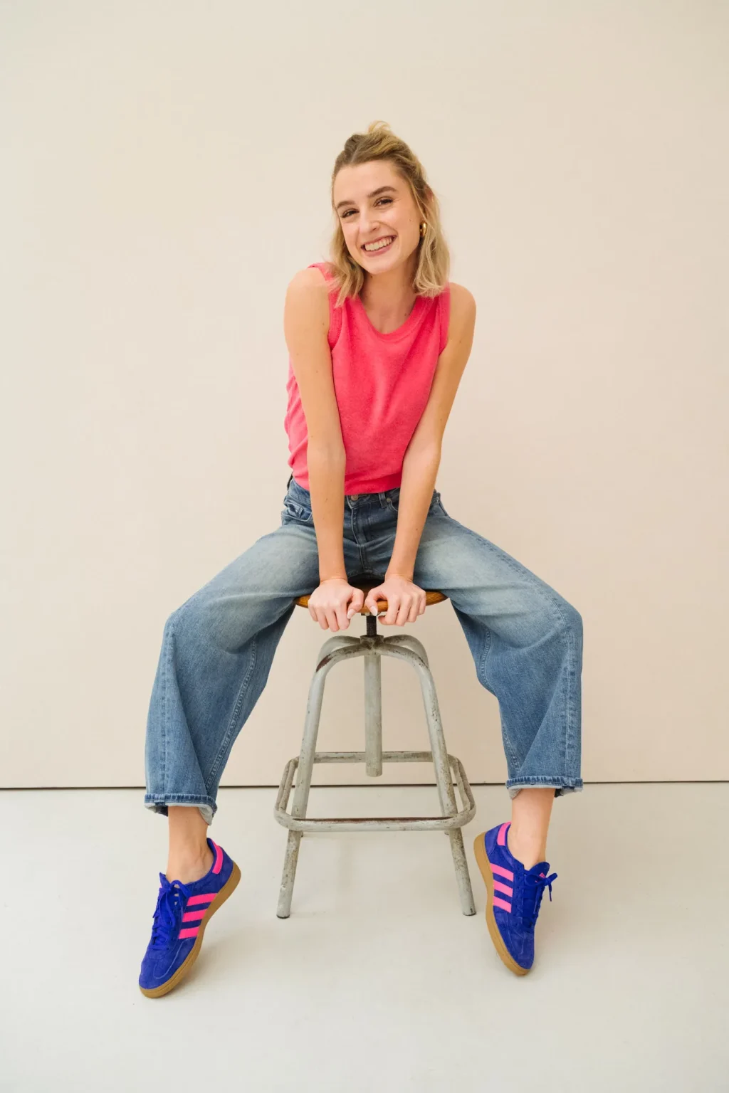 jannie-style-femme-debardeur-gisele-jean-virginie-1.webp