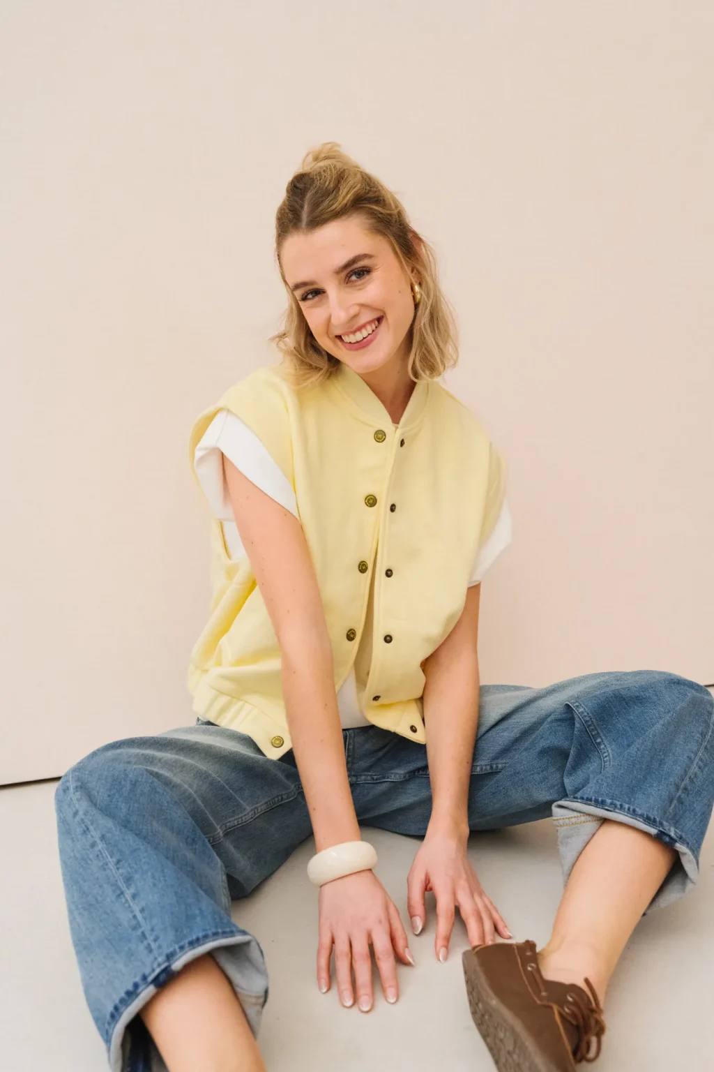 jannie-style-femme-tee-shirt-lili-veste-toscane-jean-virginie-1.webp