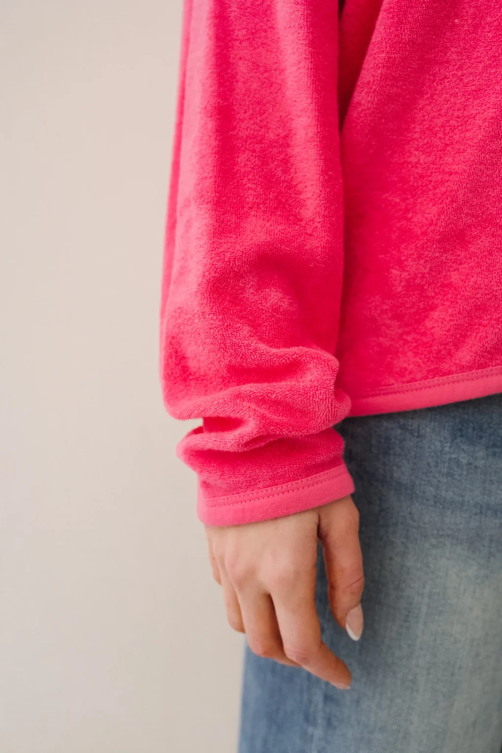 jannie-sweat-joanne-femme-rose-matiere-1.webp