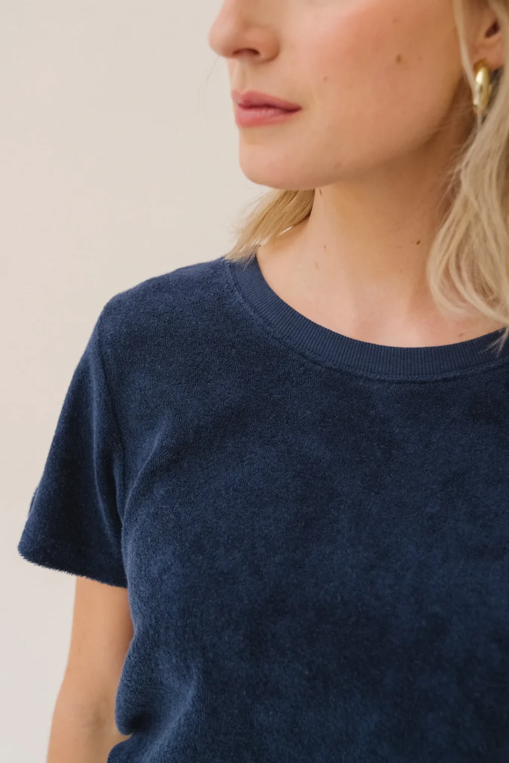 jannie-tee-shirt-irene-femme-bleu-marine-matiere-1.webp