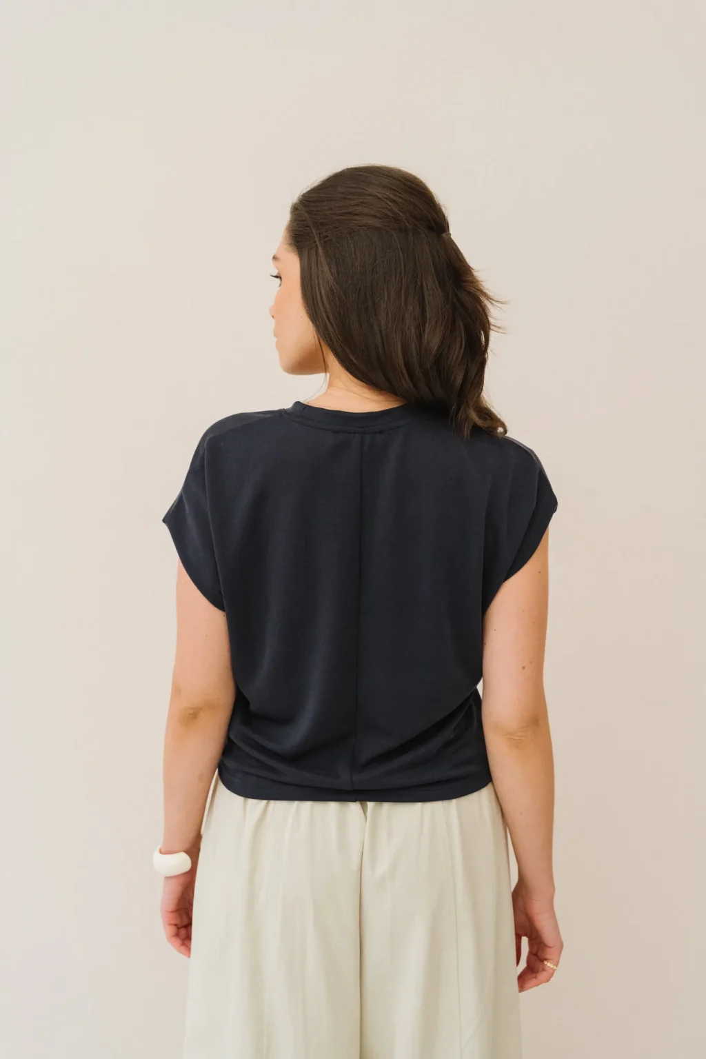 jannie-tee-shirt-lili-femme-bleu-nuit-2.webp