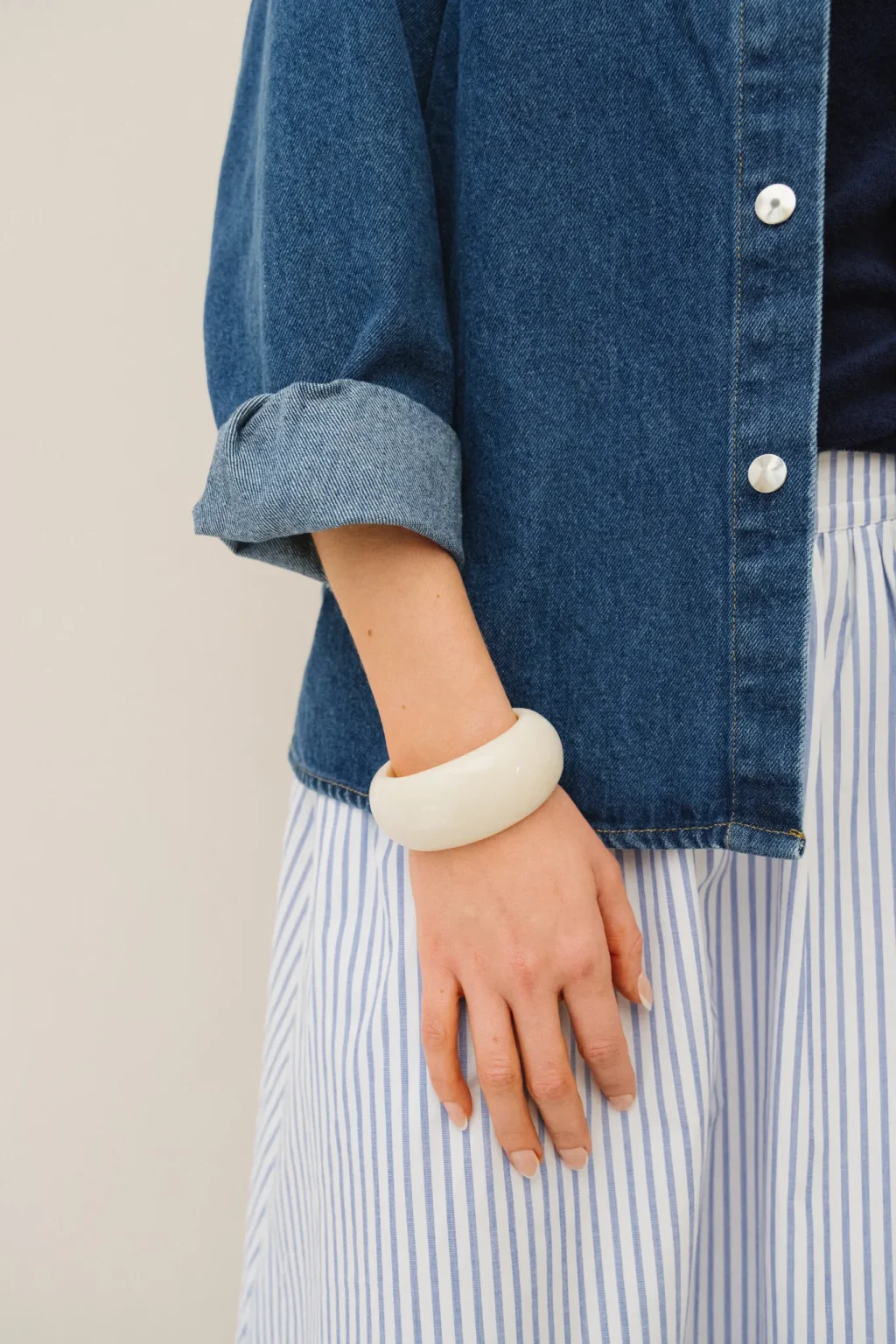 jannie-veste-felicie-bracelet-agnes-femme-matiere-1.webp