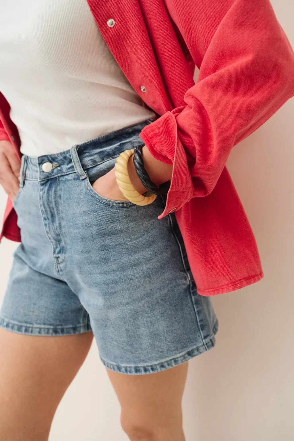 jannie-veste-felicie-bracelet-jessy-bracelet-suzie-femme-matiere-1.webp