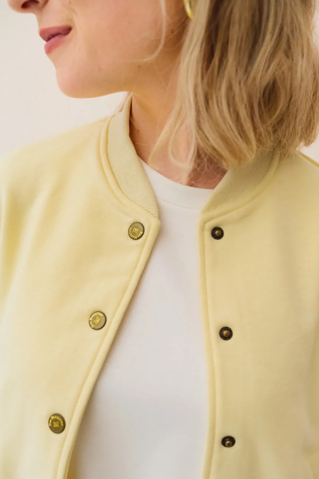jannie-veste-toscane-femme-matiere-1.webp
