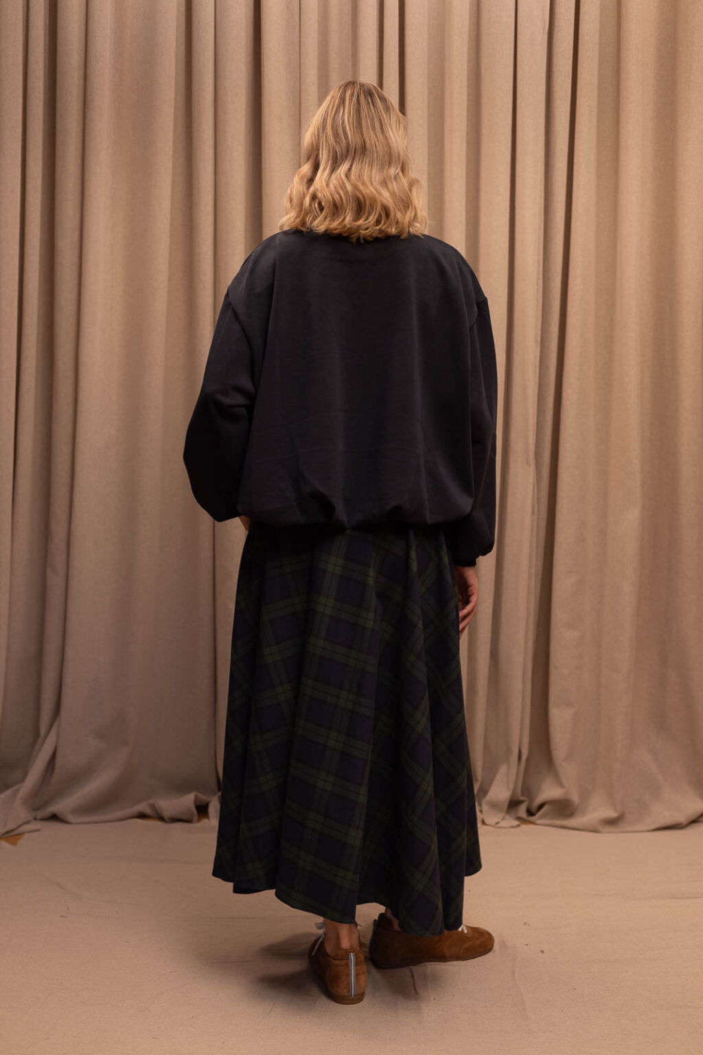 Tenue femme : jupe Alice et sweat Sacha, Jannie