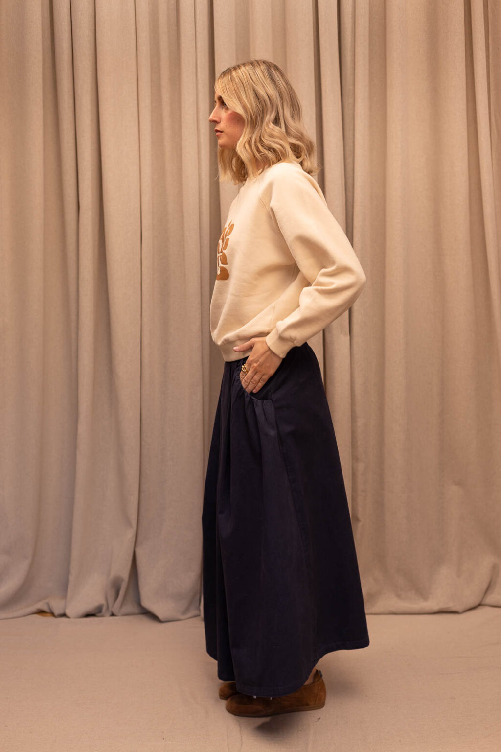 Tenue femme : jupe Ninon, Jannie