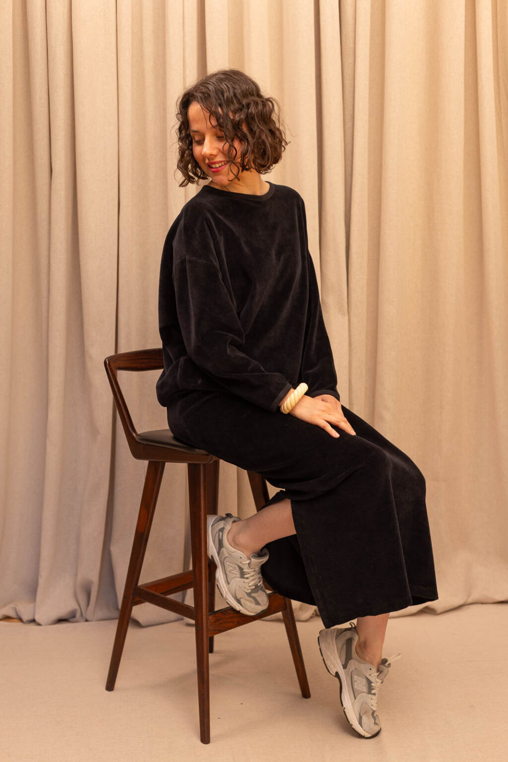 Tenue femme : jupe longue velours Romane et sweat ELSA, Jannie
