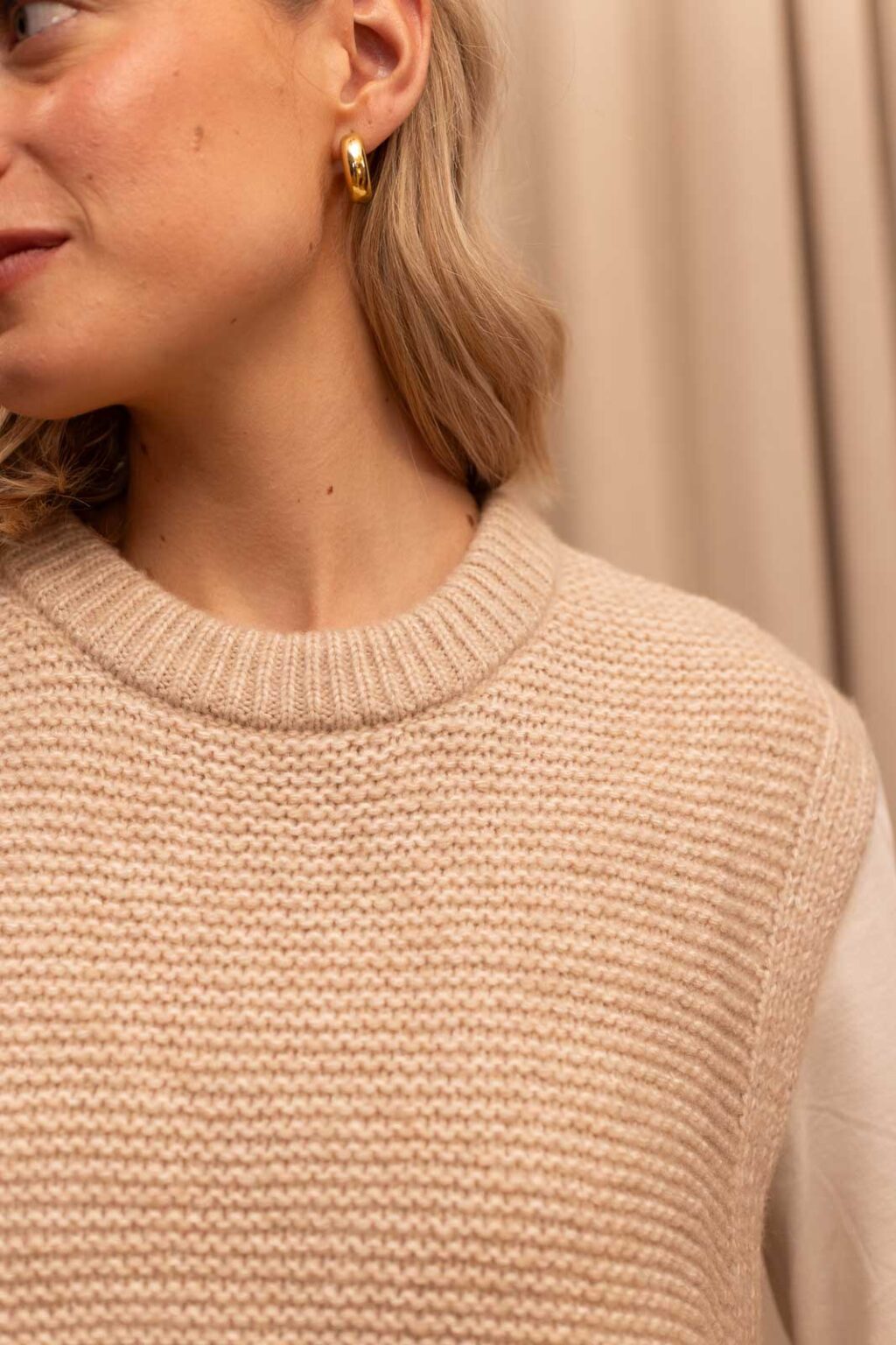 Détail matière du pull sans manche Gabin, Jannie
