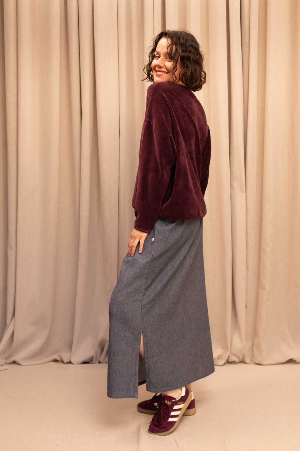 Tenue femme : sweat ELSA et jupe Mona, Jannie